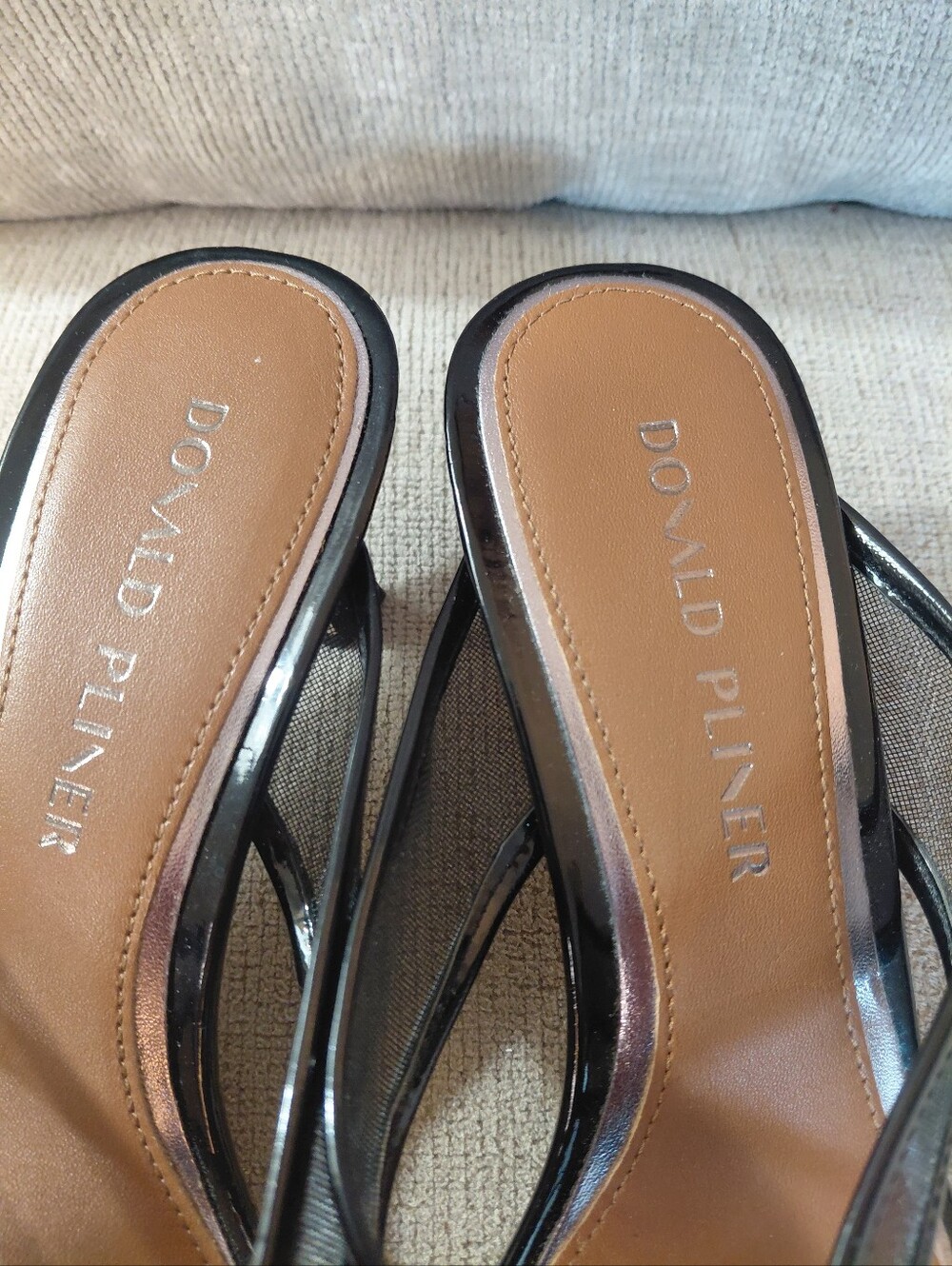 Donald J. Pliner Kiss Black Patent Nylon Mesh Strappy Mule Sandals Size 8.5 - Picture 4 of 11